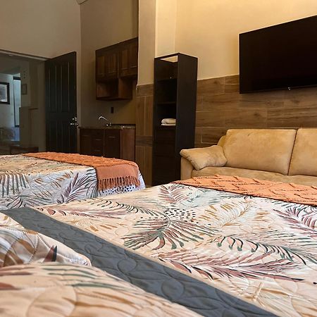 The Black Tree Hotel Colonial Mazatlan Bagian luar foto